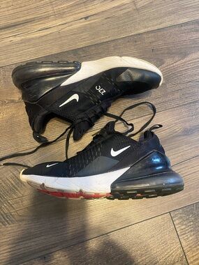 Nike AIRMAX 270